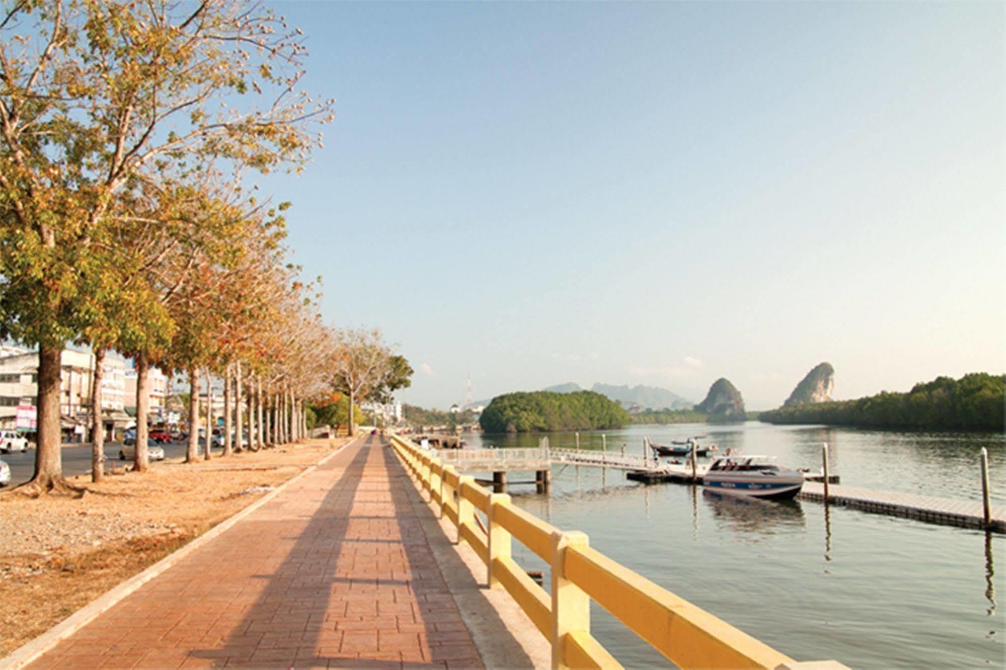 Krabi River View Hotel Bagian luar foto